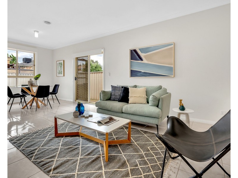 10 Woodlea Crescent, Craigieburn VIC 3064