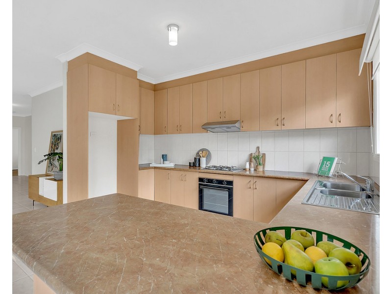 10 Woodlea Crescent, Craigieburn VIC 3064