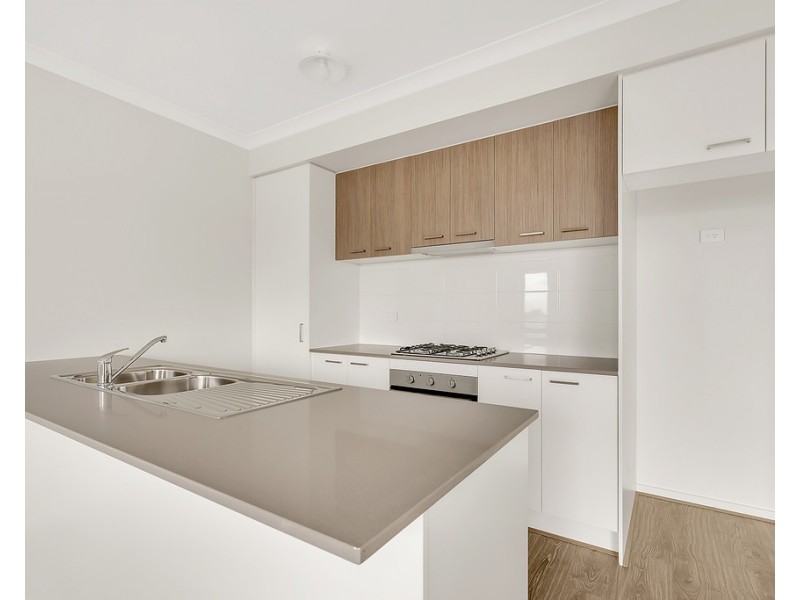 8 Ganges Road, Craigieburn VIC 3064