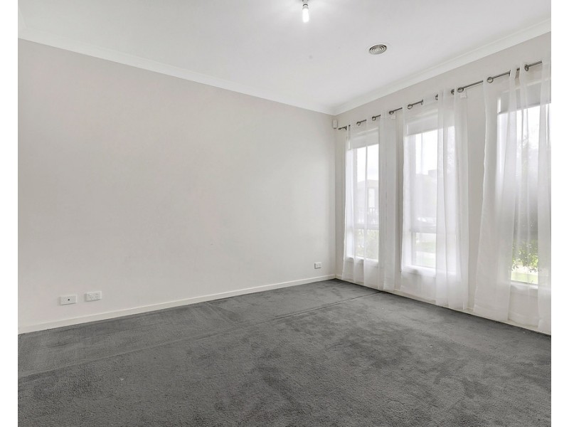 24 Bottlebrush Road, Craigieburn VIC 3064