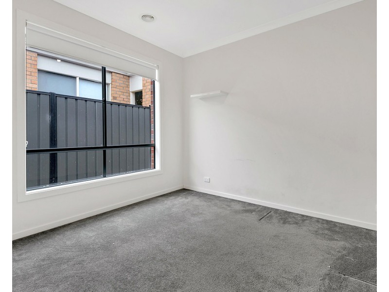 24 Bottlebrush Road, Craigieburn VIC 3064