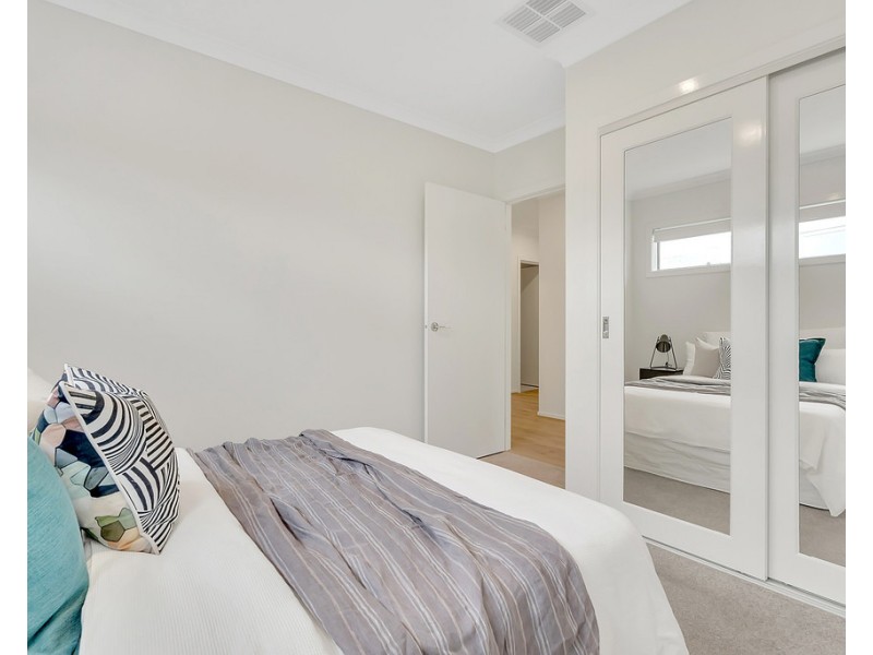 25 Oresund Drive, Craigieburn VIC 3064