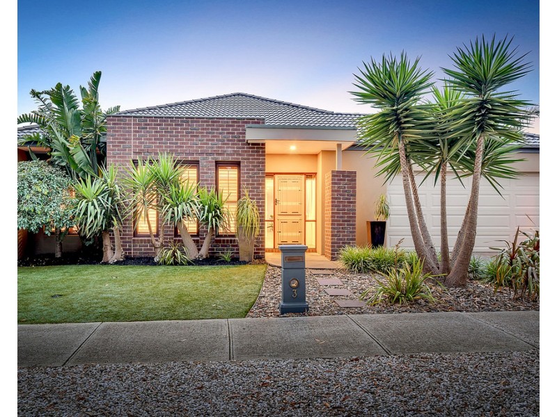 3 Gippsland Way, Craigieburn VIC 3064