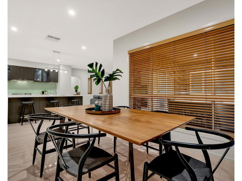 3 Gippsland Way, Craigieburn VIC 3064