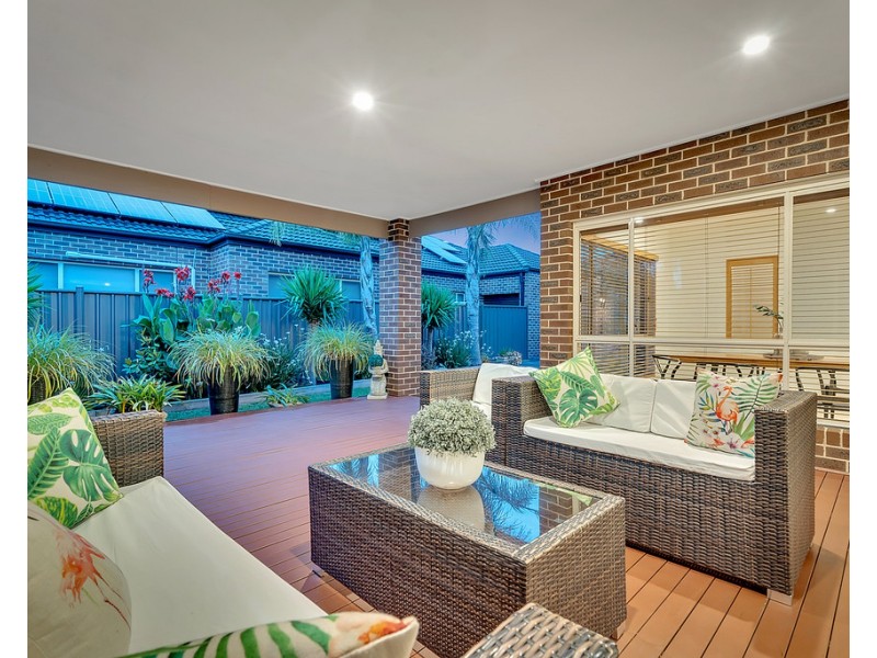 3 Gippsland Way, Craigieburn VIC 3064