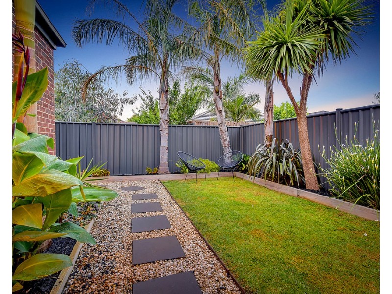 3 Gippsland Way, Craigieburn VIC 3064