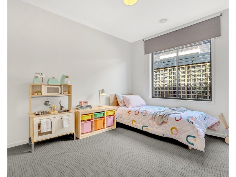 12 Falkland Road, Craigieburn VIC 3064