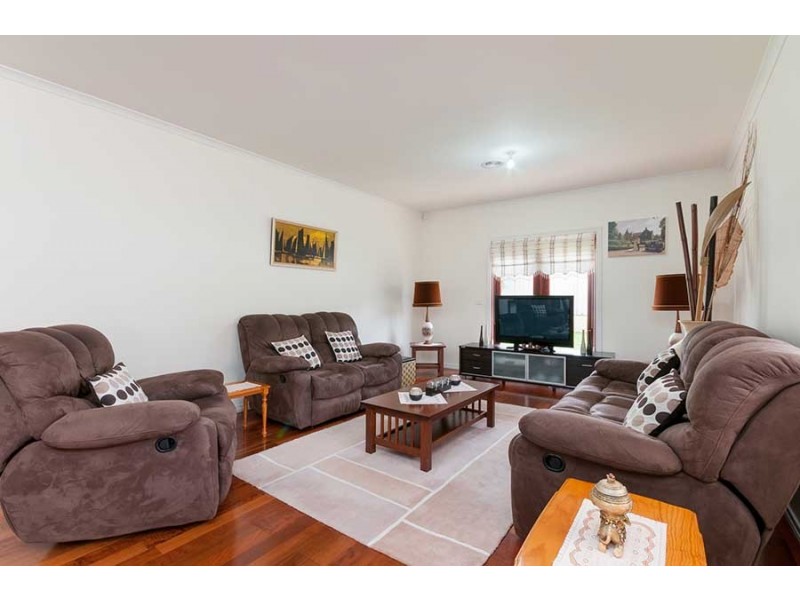 5 Deauville Green, Craigieburn VIC 3064