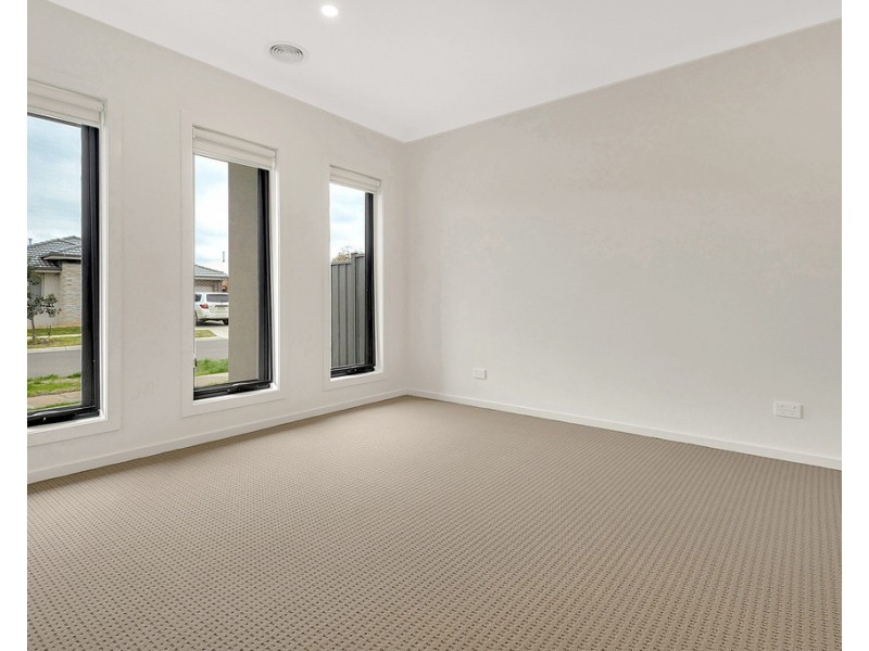 51 Pascal Crescent, Kalkallo VIC 3064