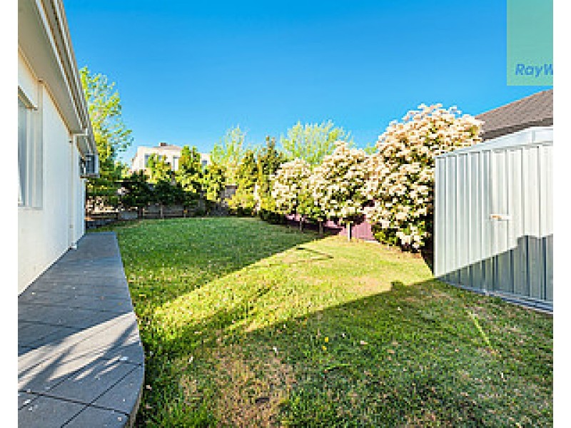 8 Barley Croft Lane, Craigieburn VIC 3064