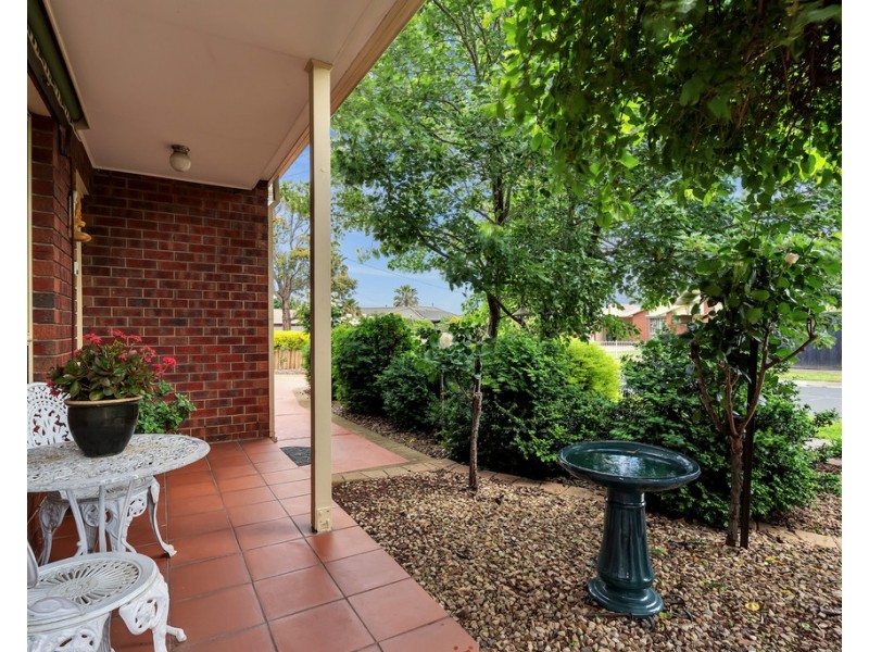 2/57-59 Yarcombe Crescent, Craigieburn VIC 3064