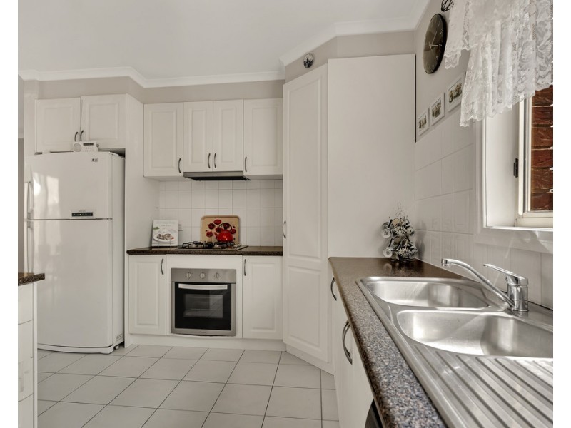 2/57-59 Yarcombe Crescent, Craigieburn VIC 3064