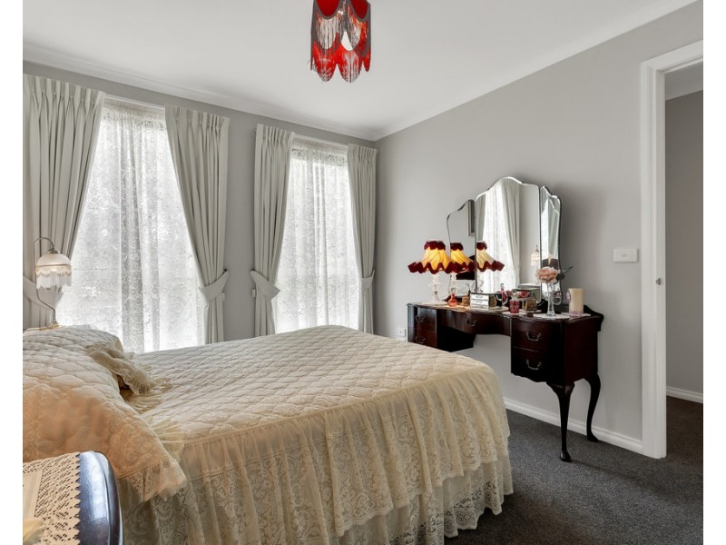 2/57-59 Yarcombe Crescent, Craigieburn VIC 3064