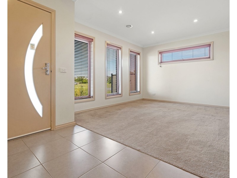 74 Corringa Way, Craigieburn VIC 3064