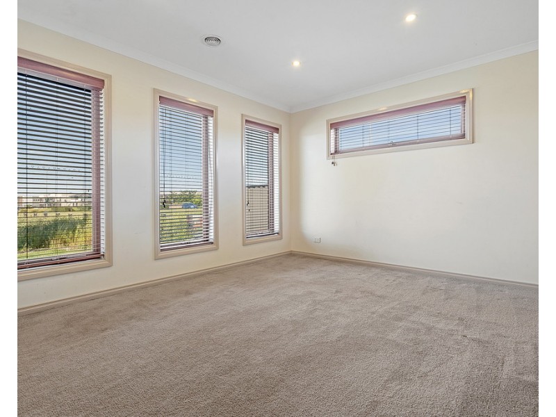 74 Corringa Way, Craigieburn VIC 3064