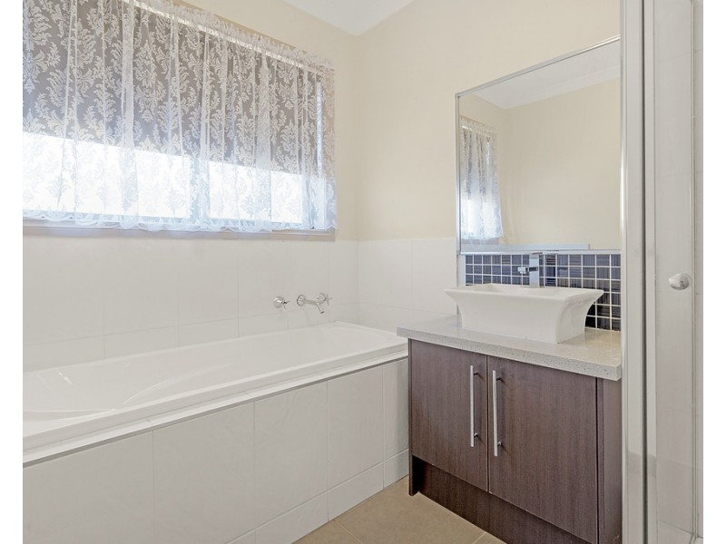 74 Corringa Way, Craigieburn VIC 3064