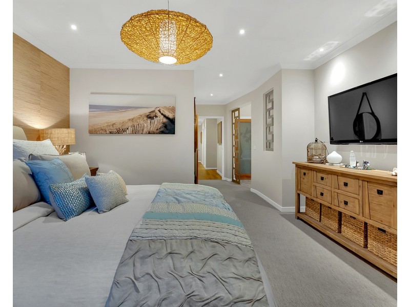 3 Bridgehaven Drive, Craigieburn VIC 3064