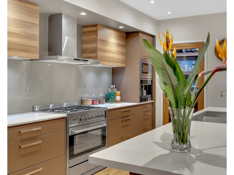 3 Bridgehaven Drive, Craigieburn VIC 3064