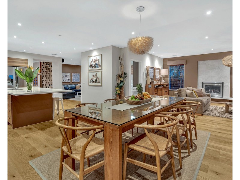 3 Bridgehaven Drive, Craigieburn VIC 3064