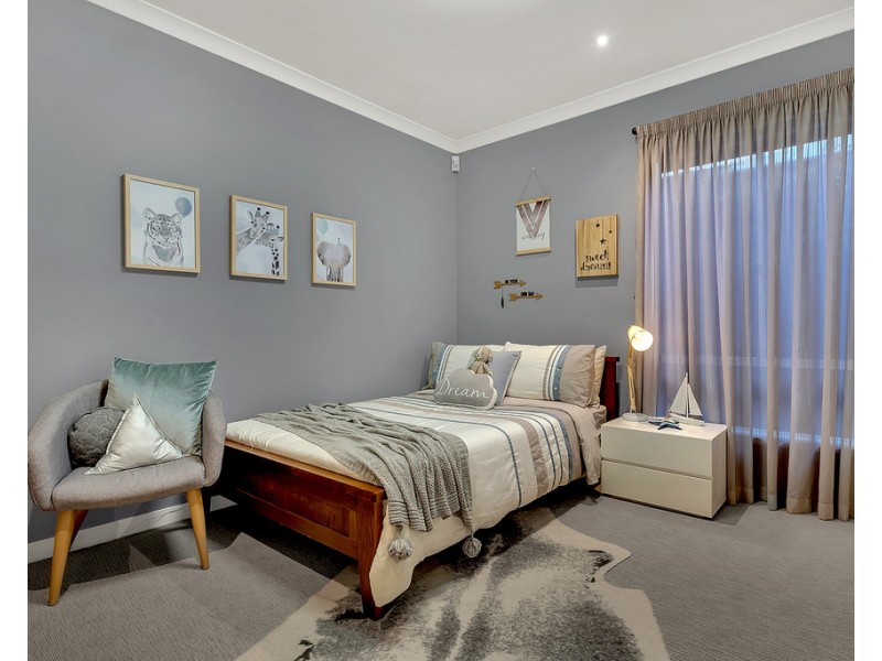 3 Bridgehaven Drive, Craigieburn VIC 3064