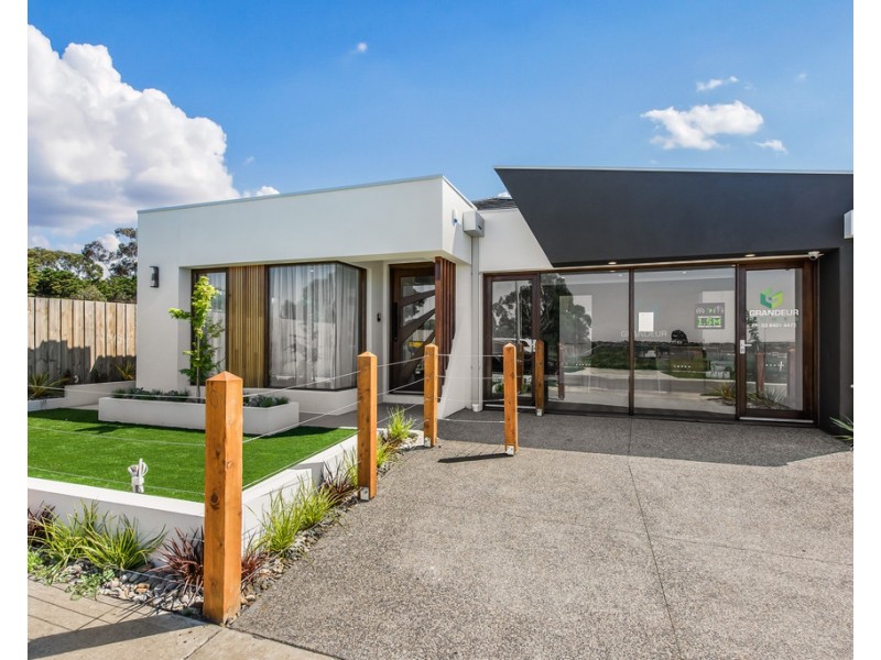 14 Maton Street, Greenvale VIC 3059