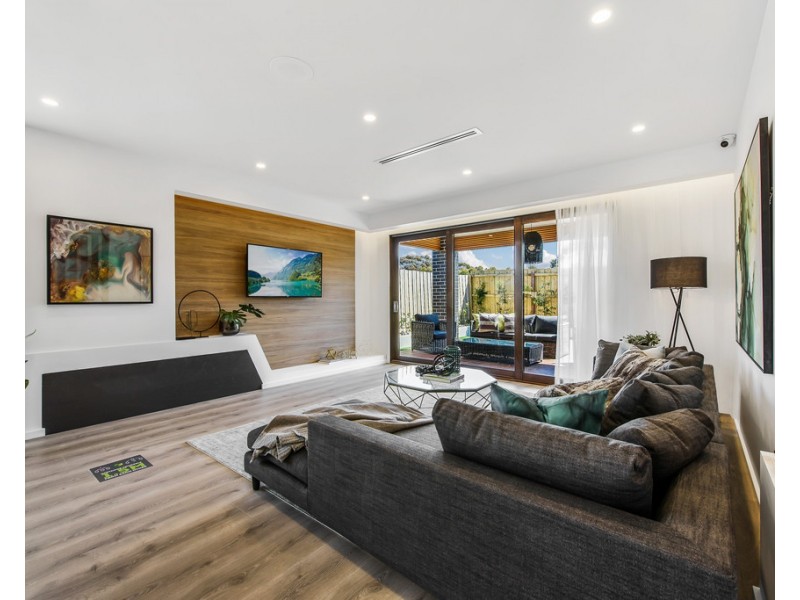 14 Maton Street, Greenvale VIC 3059