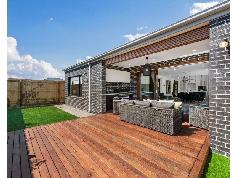 14 Maton Street, Greenvale VIC 3059