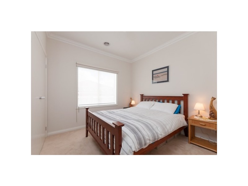 31 Royal Terrace, Craigieburn VIC 3064