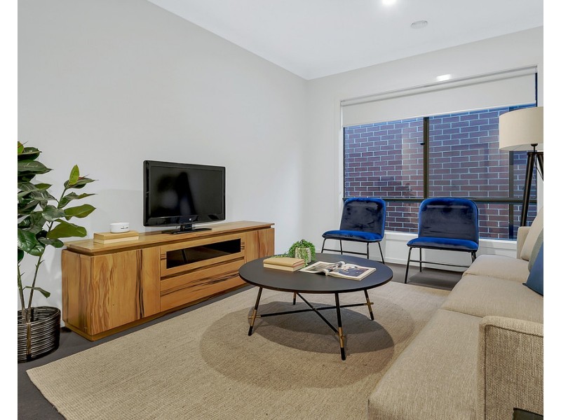 8 Artful Street, Donnybrook VIC 3064