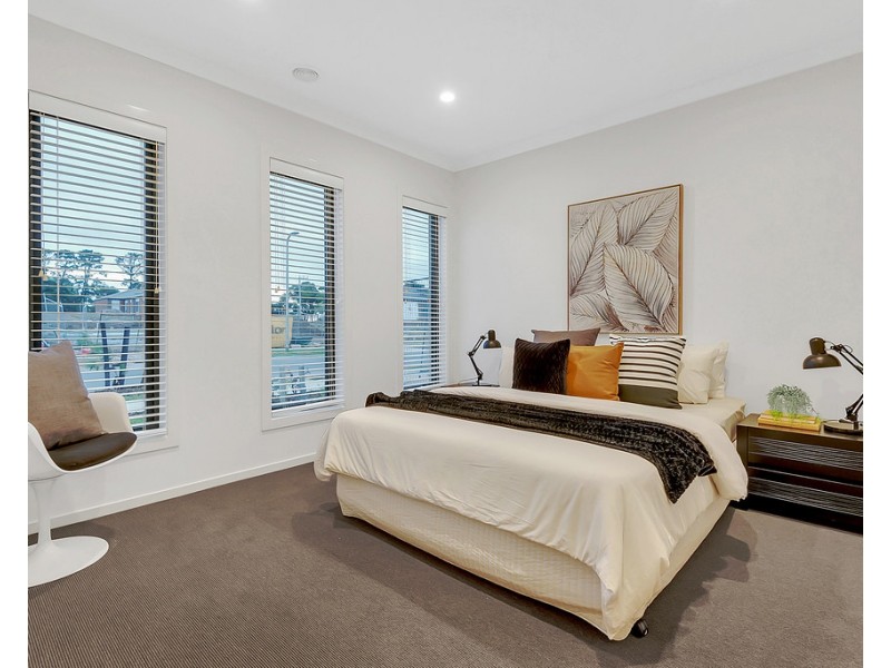 8 Artful Street, Donnybrook VIC 3064