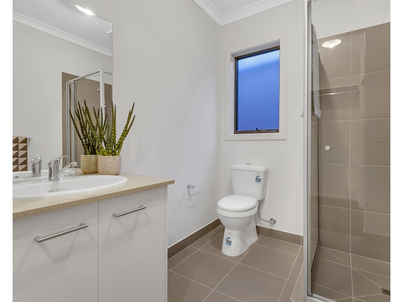 8 Artful Street, Donnybrook VIC 3064