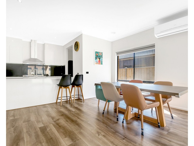 17 Docker Circuit, Mickleham VIC 3064