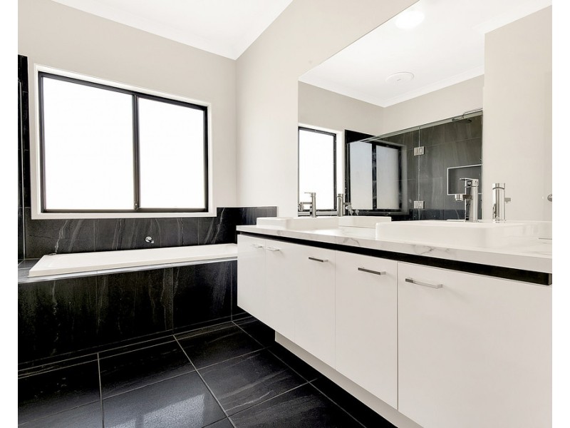 17 Docker Circuit, Mickleham VIC 3064