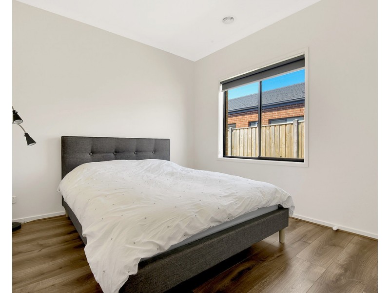 17 Docker Circuit, Mickleham VIC 3064