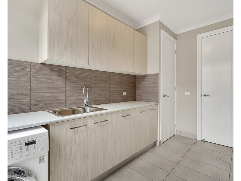 20 Champion Parade, Craigieburn VIC 3064