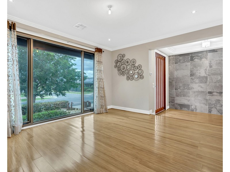 20 Champion Parade, Craigieburn VIC 3064