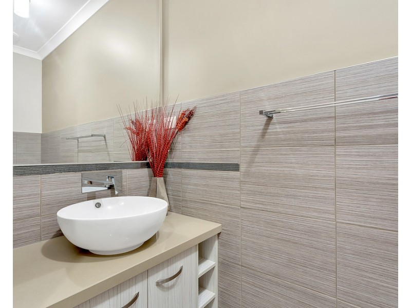 20 Champion Parade, Craigieburn VIC 3064