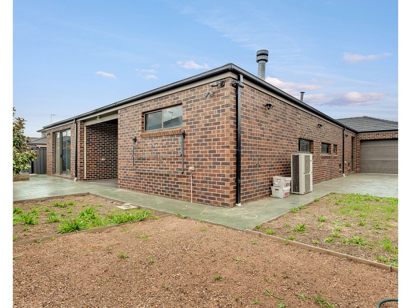 20 Champion Parade, Craigieburn VIC 3064