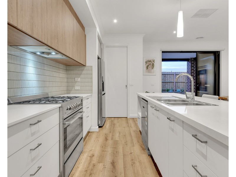 160 Brossard Road, Mickleham VIC 3064