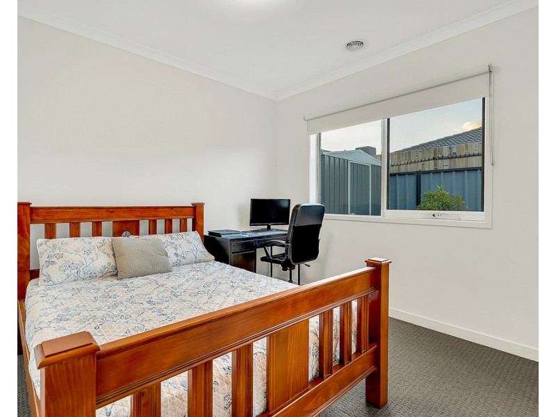 18 Bandicoot Road, Craigieburn VIC 3064