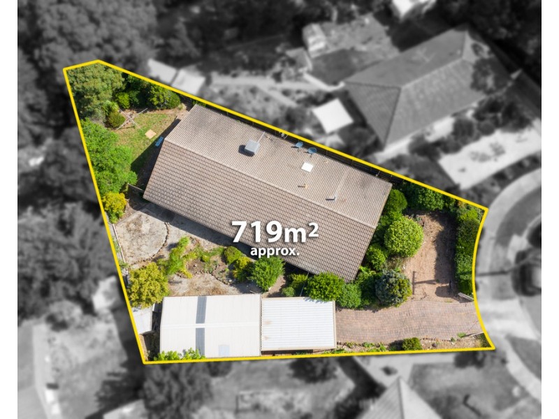 6 Perron Close, Craigieburn VIC 3064