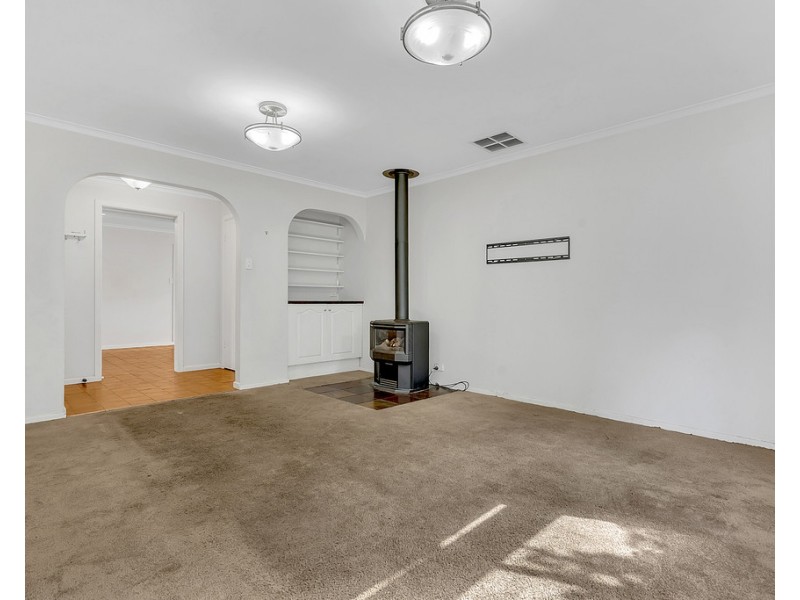 6 Perron Close, Craigieburn VIC 3064