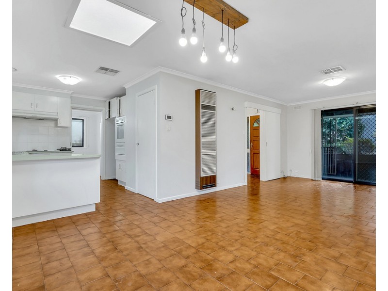 6 Perron Close, Craigieburn VIC 3064