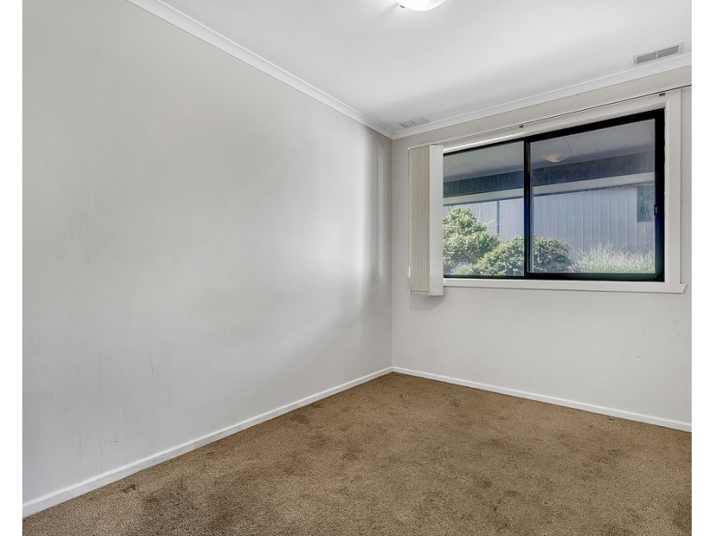6 Perron Close, Craigieburn VIC 3064