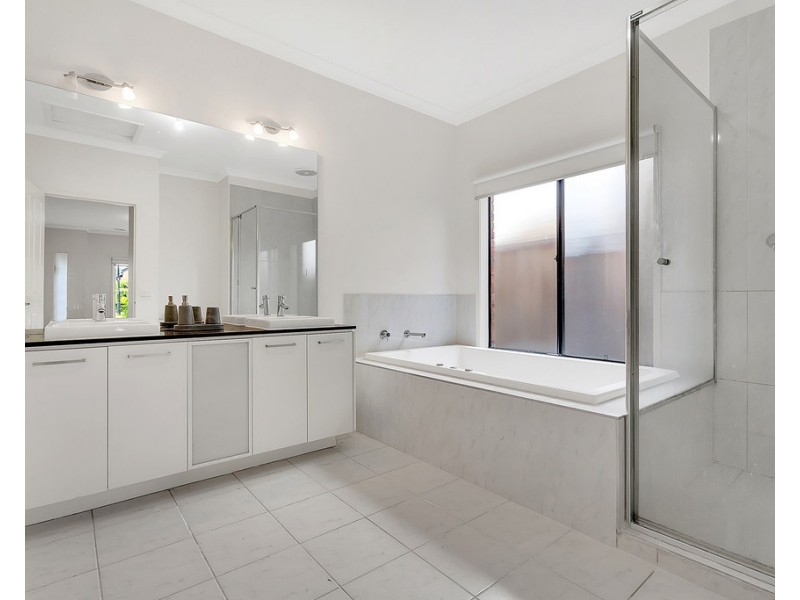 42 Canisby Way, Craigieburn VIC 3064