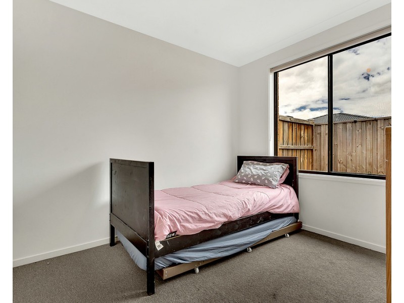 21 Arlington Park Parade, Mickleham VIC 3064