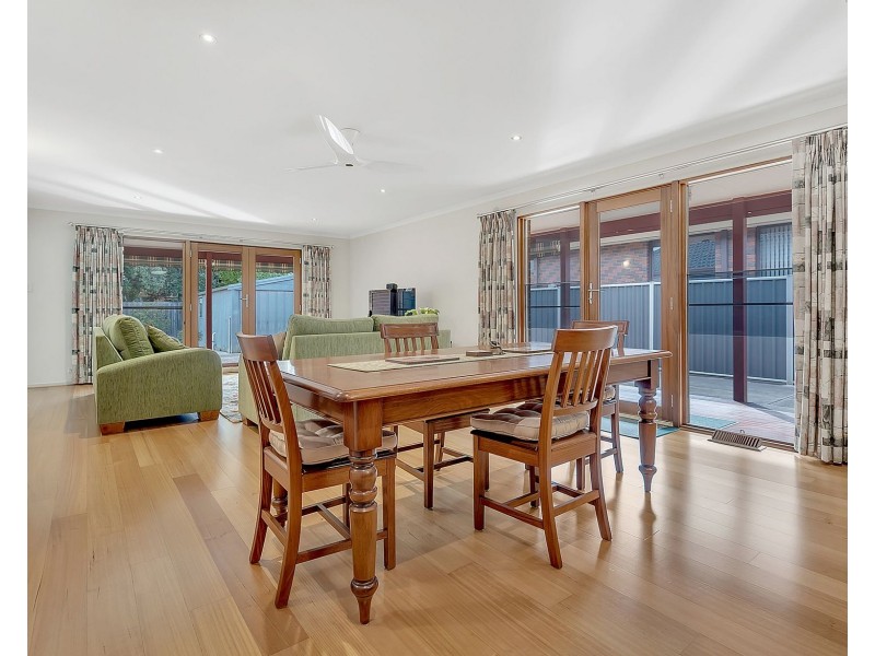 10 Benston Street, Craigieburn VIC 3064