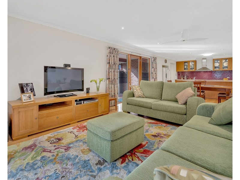 10 Benston Street, Craigieburn VIC 3064