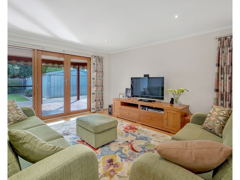 10 Benston Street, Craigieburn VIC 3064