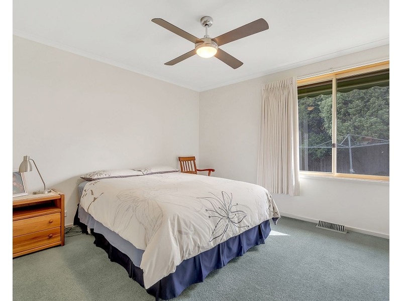10 Benston Street, Craigieburn VIC 3064